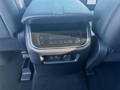 2026 Nissan Armada SV