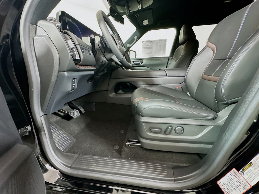 2025 Nissan Armada SL