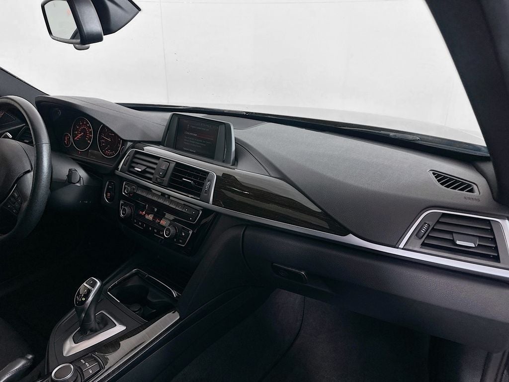 2018 BMW 3 Series 330i