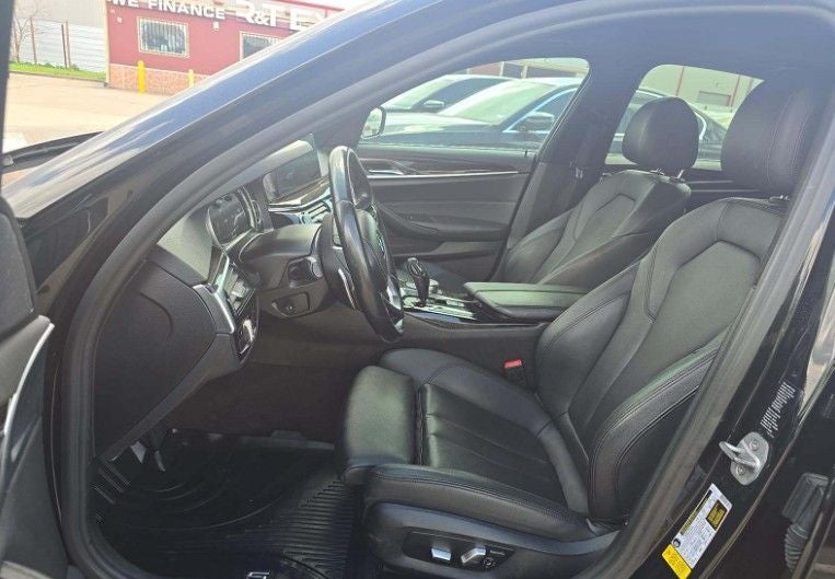 2018 BMW 5 Series 530i