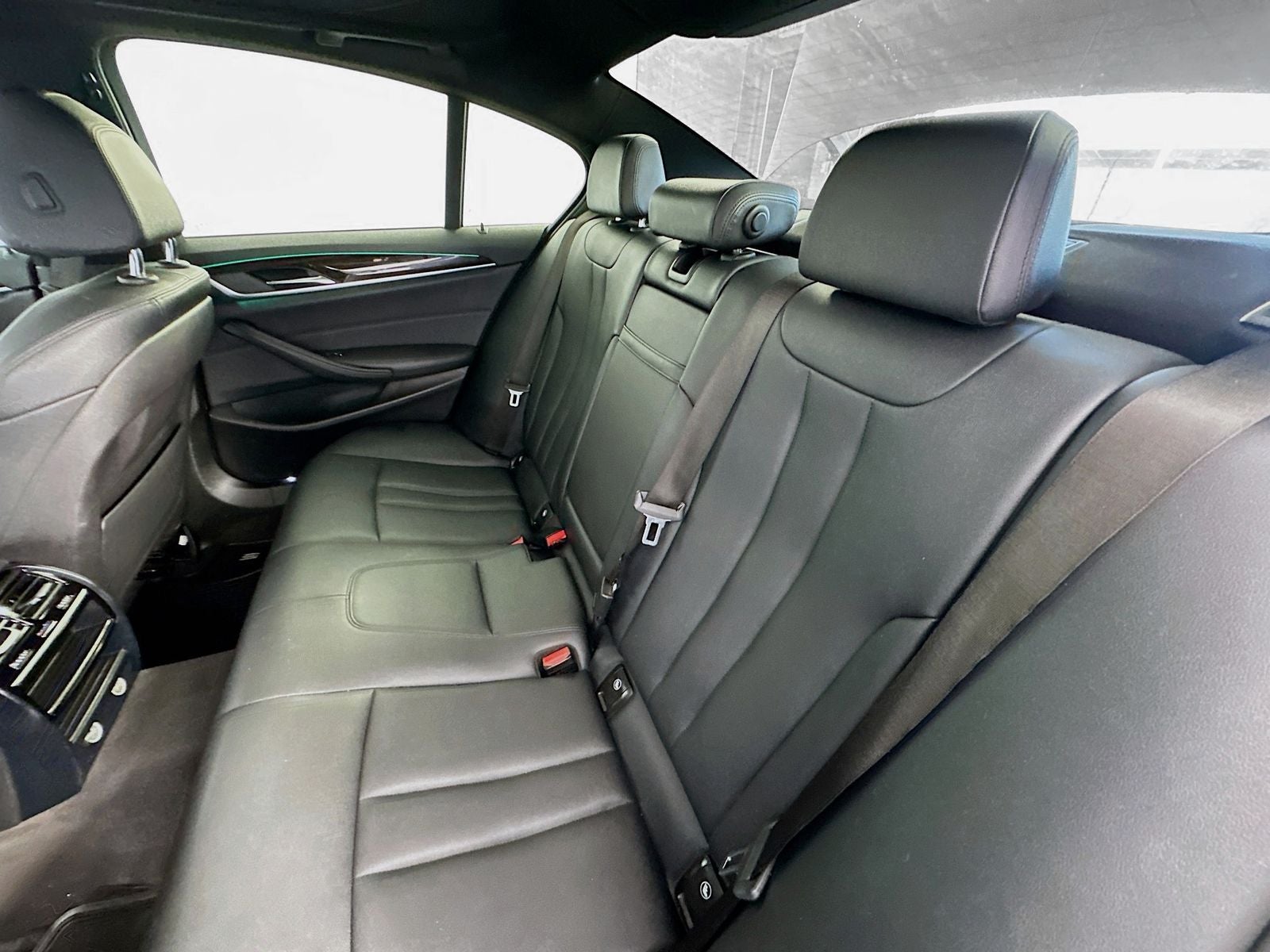 2018 BMW 5 Series 530i