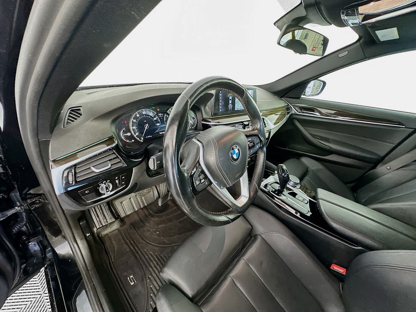 2018 BMW 5 Series 530i
